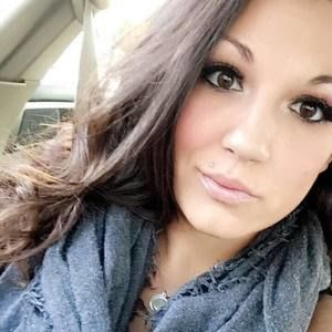 Meet your Posher, Manda